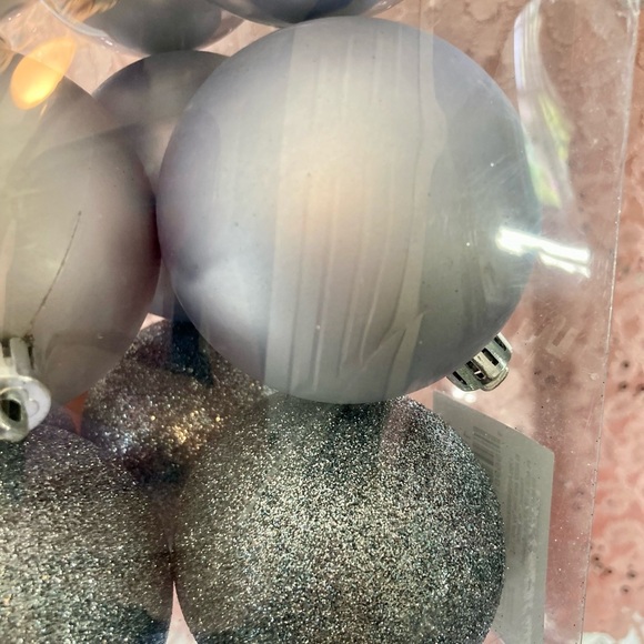 Place & Time Silver Shatter proof Holiday Ornaments inclu glitter silver 12 New! - Picture 2 of 2